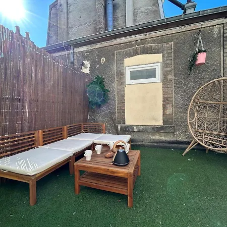 Laon T3 Moderne Terrasse Et Babyfoot Proche Centre Apartment *