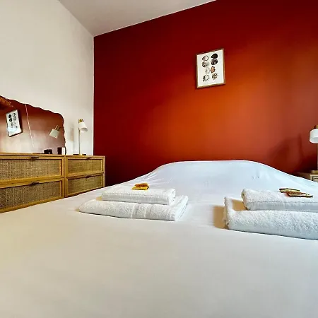 Laon T3 Moderne Terrasse Et Babyfoot Proche Centre Apartment Reims