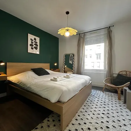 Apartment Laon T3 Moderne Terrasse Et Babyfoot Proche Centre